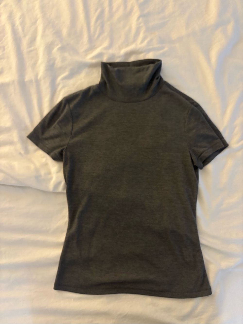 o.p.t. Mock neck tee size XS